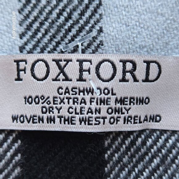 NWOT Foxford Cashwool Extra Fine Merino Wool Grey Black Plaid Ireland - Picture 3 of 9